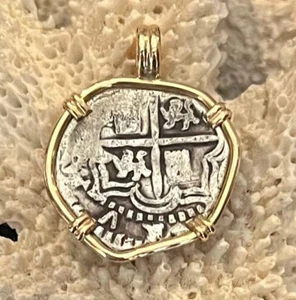 Pirate Coin Sunken Treasure Spanish Piece of Eight Authentic 1R 14K gold Pendant - Picture 1 of 8