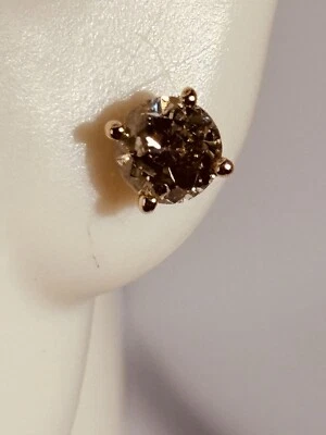 diamond stud earrings 14kt Yellow Gold Earth Mined 50points Round - Image 1 of 4