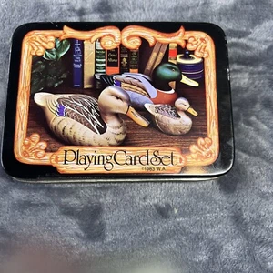VTG 1983 Wooden Duck Decoys Playing Cards 2 Decks Pencil Pad Tin Box - Bild 1 von 3