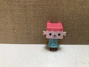 Gabby's Dollhouse Baby Box Katze Figur 36204 Vietnam - Bild 1 von 2
