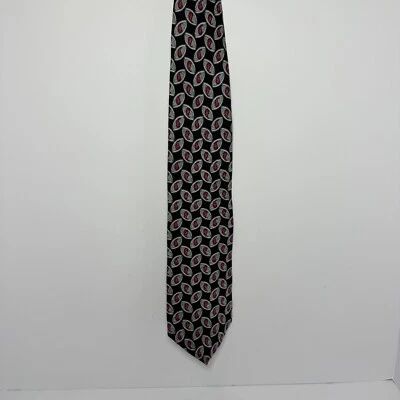 Oscar de la Renta Couture Collection 57“ Black With Red Paisley Accents Tie - Image 1 of 4