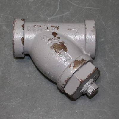 Keckley Carbon Steel Y Strainer, 3/4" NPT Threaded, Class 600, Pipe Fitting - Image 1 of 4