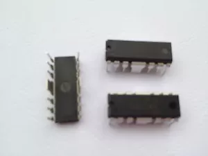 3 Stück IC Chip UTC8227 Audio Verstärker DIP 14 Pin - Bild 1 von 3