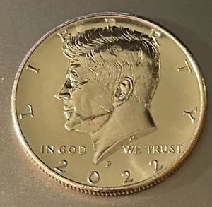 2022-PD Kennedy Half / Best Strikes Available / From US Mint Set! - Picture 1 of 4