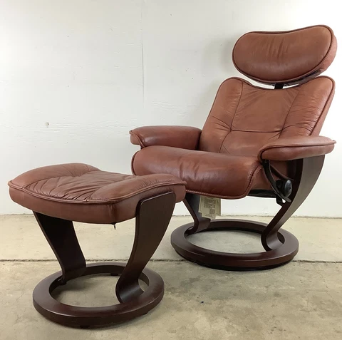 Vintage Ekornes Stressless Admiral Recliner With Ottoman Cover