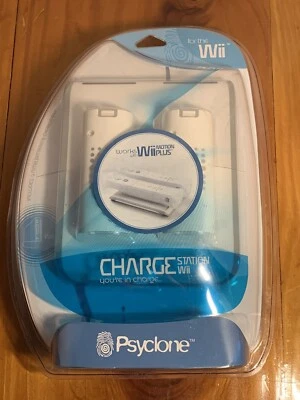 Wii  Charge Station with 2 Batteries Brand New - Image 1 of 3