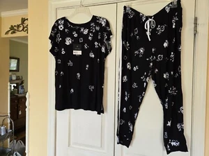 Women's Simply Vera Wang Capris Pajama Set Black Floral Sz Medium M NWT - Picture 1 of 12