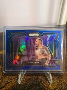 2024 Panini Prizm WWE Wrestling #49 SOLO SIKOA Blue Prizm 65/199 - Bild 1 von 2