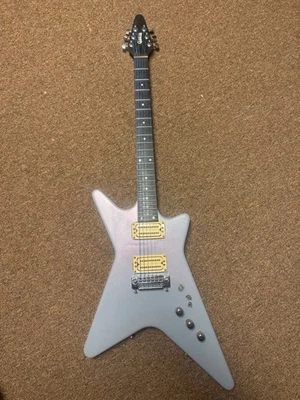 Vintage 1980s Carvin V220 - Image 1 of 4