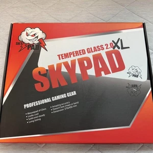 Tapis de souris gaming SkyPAD 2.0 XL en verre blanc avec logo 450 × 370 mm F/S - Photo 1/3