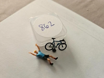 HO SCALE BICYCLE AND CYCLIST, NEW, SEE PHOTOS (INV 862) - Image 1 of 2