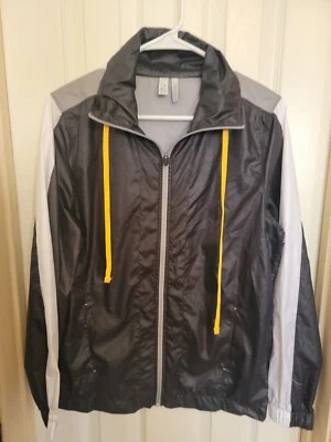 Chaqueta cortavientos Z By Zella negra blanca gris cremallera completa ligera talla S usada  Foto 1 de 4