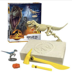New Jurassic Park World Dominion Dinosaur Excavation Dig Kit Blue T Rex & Amber