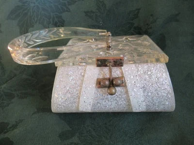 Lucite 1950’s Handbag Purse Silver Confetti, Clear Carved Lid toggle Closure. - Image 1 of 4