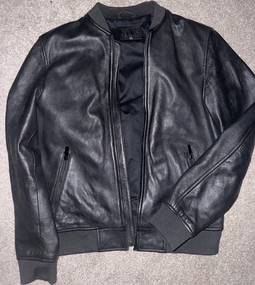 Chaqueta de cuero negra para hombre Foto 1 de 4