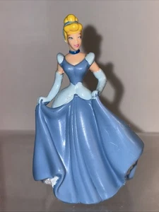 Disney Cenicienta Vestido Azul 3" PVC Figura Decoración de Pasteles Juguete DecoPac Inc De Colección - Imagen 1 de 6