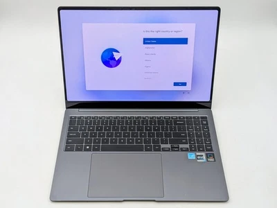 Samsung Galaxy Book3 Pro NP960XFG 16 2880 x 1800 I7-1360P 1TB SSD 16GB W11 120Hz - Image 1 of 4