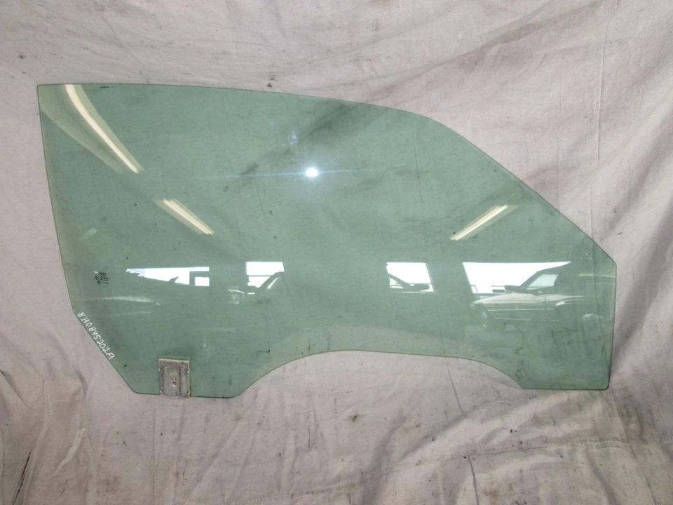 Cristal ventana delantera derecha audi a4 s4 convertible descapotable 8h0845202a Foto 1 de 1