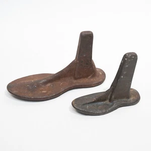 Pair of Vintage Cast Iron Cobblers Shoe Last 22cm & 15cm - Good! Free Postage! - Picture 1 of 9