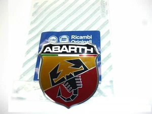 735496478 Stemma Emblema Fregio Anteriore Originale Abarth 500/595/695 - Picture 1 of 3