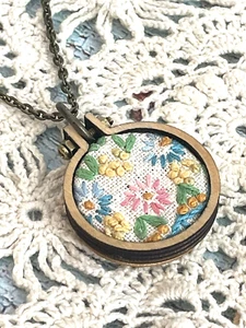 Miniature Vintage Floral Wood Embroidery Hoop Handmade BOHO Necklace 24" Chain - Picture 1 of 9