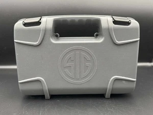 Estuche rígido pequeño Sig Sauer Factory con espuma P365, P226 - Imagen 1 de 8