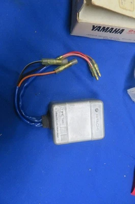 Unidad CDI Yamaha NOS, 509-85540-10-00 3V3-85540-10-00 YZ100 YZ125 YZ250 TZ125 Foto 1 de 4