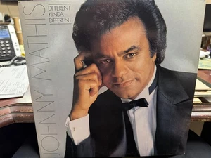Johnny Mathis Different Kinda Different LP 1980 Columbia 36505 r&B - Picture 1 of 2