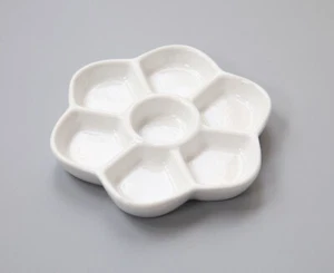 Porzellan Mischpalette in Blütenform, 7 Mulden, 13cm Durchmesser - Bild 1 von 2