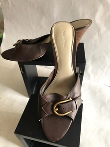 Merona Womens Whisper Size 7.5 Brown Leather Slide 3.5" Heels Sandals - Picture 1 of 5