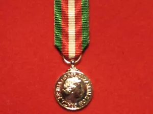 Miniature Merchant Navy MSM Medal with ribbon RARE Medal in mint condition - Picture 1 of 3