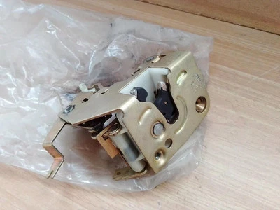 Door Lock Rear Right for Opel Vauxhall Ascona C Senator Rekord 7997424 OEM - Image 1 of 2