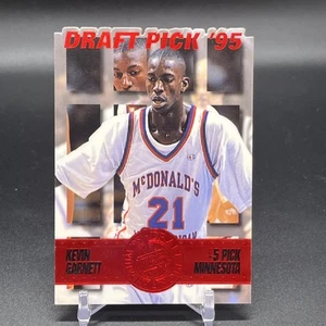1995 Press Pass - Kevin Garnett #5 Red (RC) - Picture 1 of 2