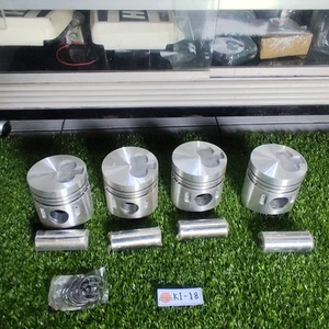 Mitsubishi ΜΕ012103 OEM Piston Set 4pcs No Rings for 4D30 FE79 FE81 Engine NOS - Picture 1 of 12