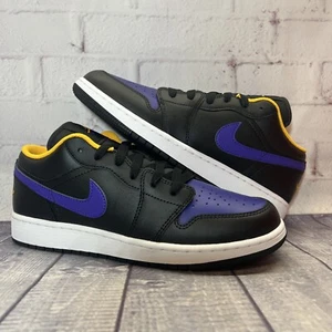 Nike Air Jordan 1 Low GS Lakers Negro Púrpura Zapatos 553560-075 Juventud Talla 6.5 NUEVOS - Imagen 1 de 12