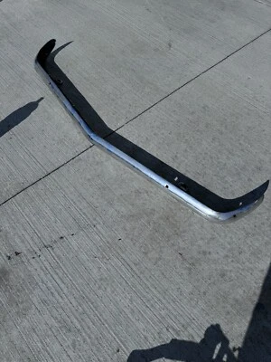 Camaro 1967 1968 parachoques delantero 67 68 Chevrolet Chevy Camaro ¿OEM? Sujetador Foto 1 de 4