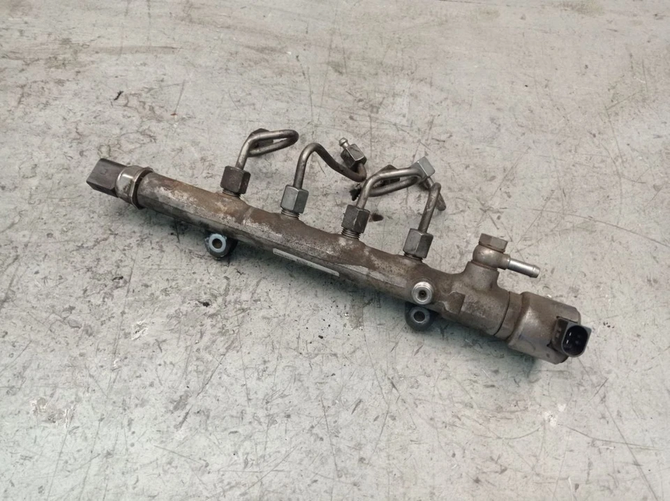 MERCEDES SPRINTER (B906) 314 CDI Verteilerrohr Kraftstoff A6510700495 Rail - Image 1 of 4