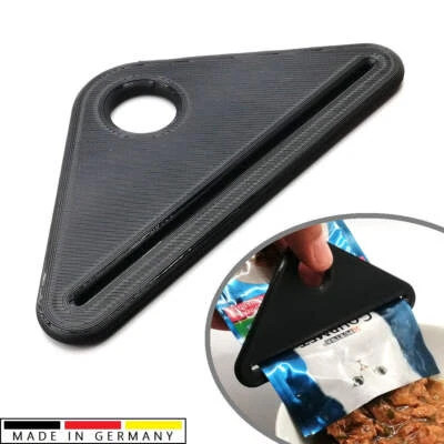 Cat Food Squeezer for Wet Food and Jelly Bags - Squeeze Scraper - Image 1 of 4