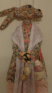 Primitive Bunny Tür/Wandbehang #2 - Bild 1 von 3