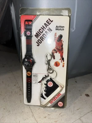 Juego de llavero de reloj de acción y zapatilla Michael Jordan de Wilson sin usar, en caja Foto 1 de 3