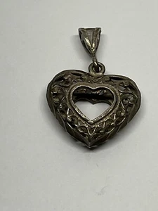 VTG Sterling Silver .925 Heart Pendant 4.20 Grams - Picture 1 of 1