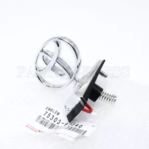 NEW OEM GENUINE TOYOTA LAND CRUISER J70 7530360040 FRONT HOOD BADGE SUB-ASSEMBLY - Picture 1 of 11