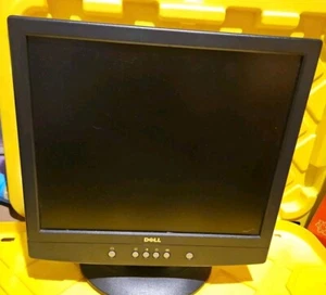 Dell E171FPB LCD Monitor, March 2003 - Picture 1 of 7