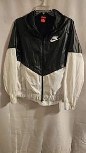 Mens Nike Size Large Black And White Hooded Wind Breaker - Bild 1 von 4
