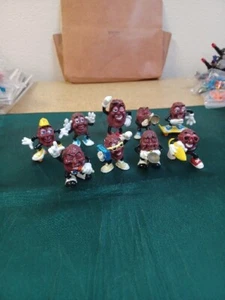1988 juego de 9 figuras - Hardee's California dancin' pasins - 1 3/4 pulgadas - Imagen 1 de 5
