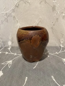 Vintage Handmade Brown 4” Tall Art Pottery Small Textured Vase Signed by Artist - Picture 1 of 9