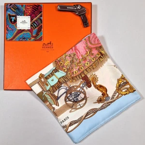 RARE VINTAGE HERMES Silk Scarf "Musee" Carre 90 designed by Philippe Ledoux - Picture 1 of 16