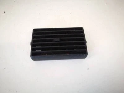 Volkswagen Golf 1998 Dash Vent (Air Vent Grille) 1j0919707a, Genui #2093741-25 - Изображение 1 из 4