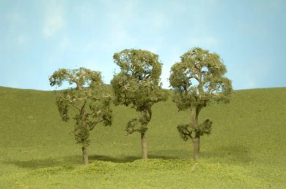 Bachmann SceneScapes 32111 2.5"-2.75" Maple Trees (4 Pack) - Image 1 of 1