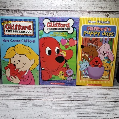 Everyone Loves Clifford the Big Red Dog, Puppy Days, Here Comes VHS LOT (3) - Image 1 of 4